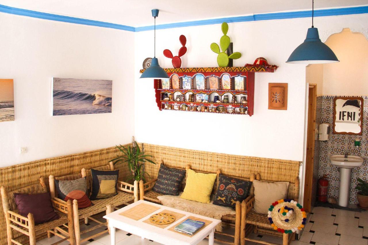 Ifni Surf Hostal Сиди Ифни Екстериор снимка